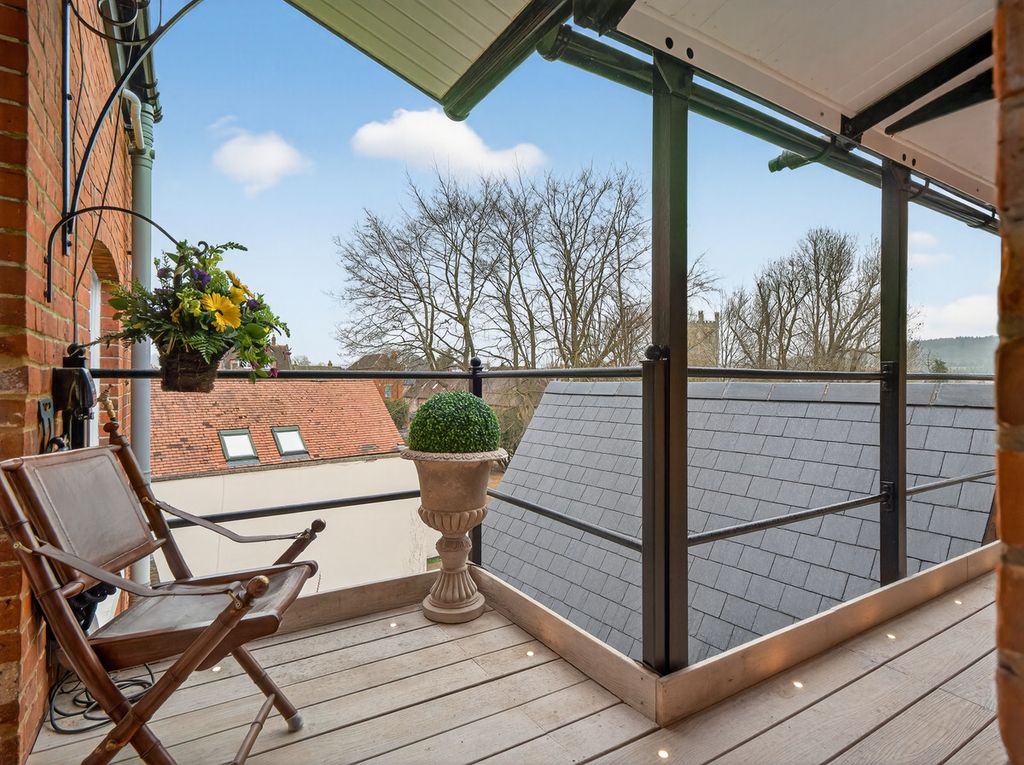 Additional image 37 of 3 bed flat for saleFriday Street Henley-On-Thames, Oxfordshire RG9