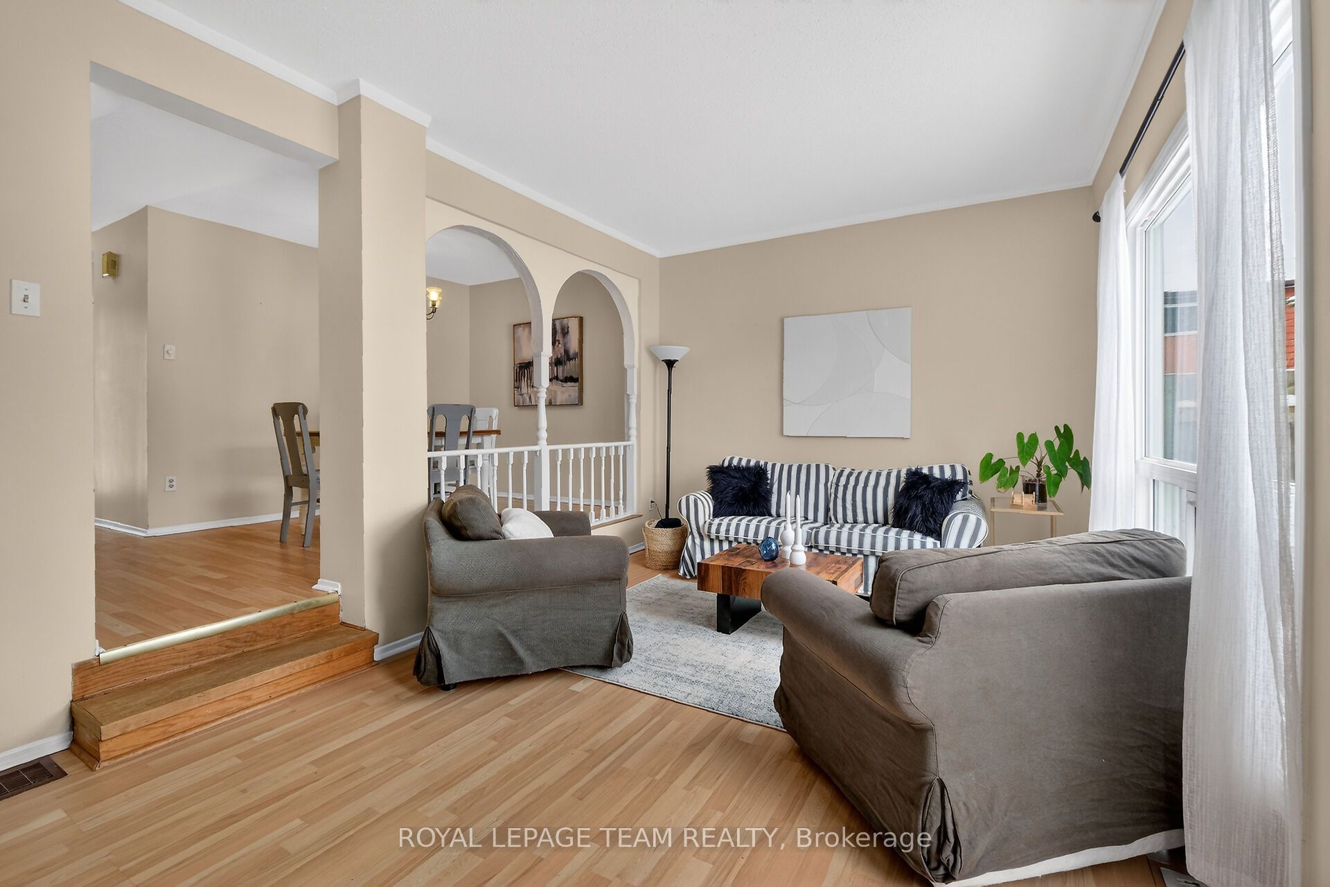 Additional image 4 of 1993 Falkirk Crescent, Ottawa, ON, K1B 4Y8