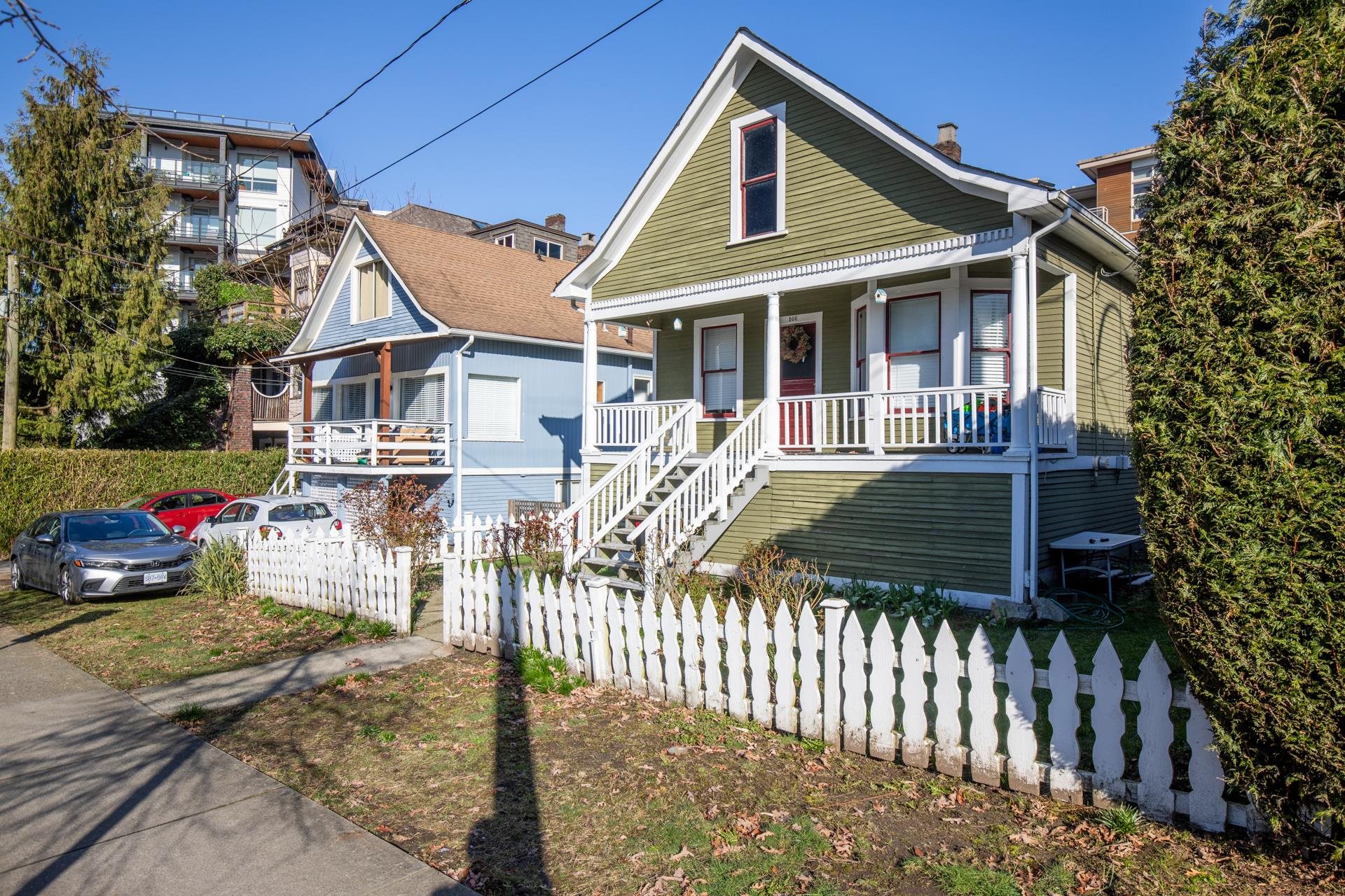 Additional image 2 of 166 10th Street E, North Vancouver, BC, V7L 2C8