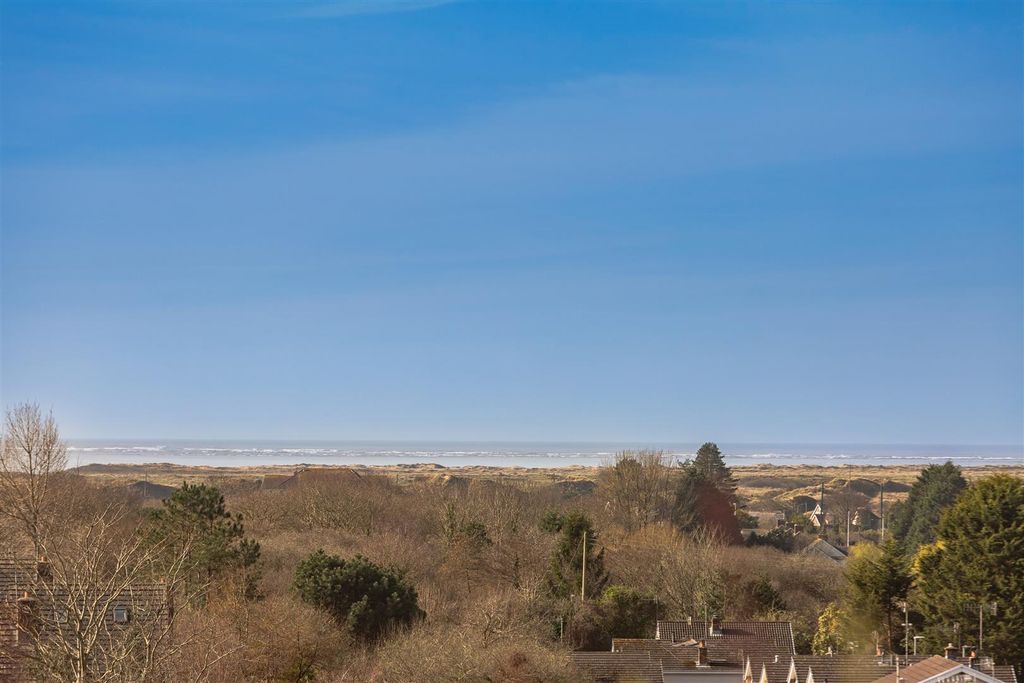 Additional image 22 of 3 bed detached house for saleGwscwm Road, Burry Port SA16