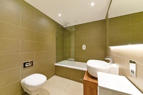 Additional image 8 of 2 Bed Flat, Whitechapel High St, E1, N1 7GU