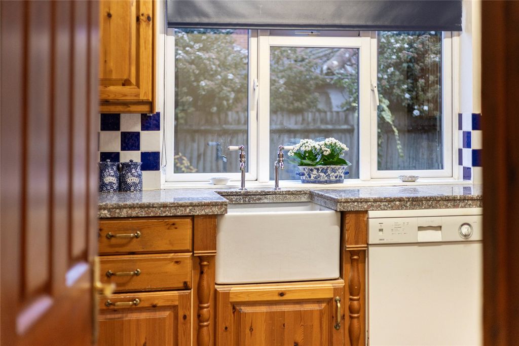 Additional image 11 of 4 bed detached house for saleBesselsleigh Road, Wootton, Abingdon, Oxfordshire OX13