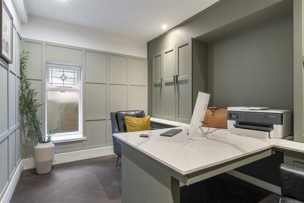 Additional image 32 of 7 bed property for saleLovelace Avenue, Solihull B91