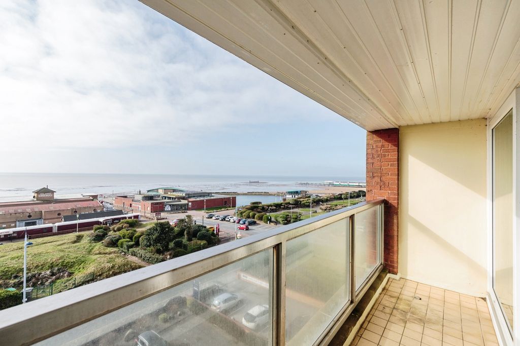 Additional image 9 of 2 bed flat for sale49 South Promenade, Lytham St. Annes, Lancashire FY8