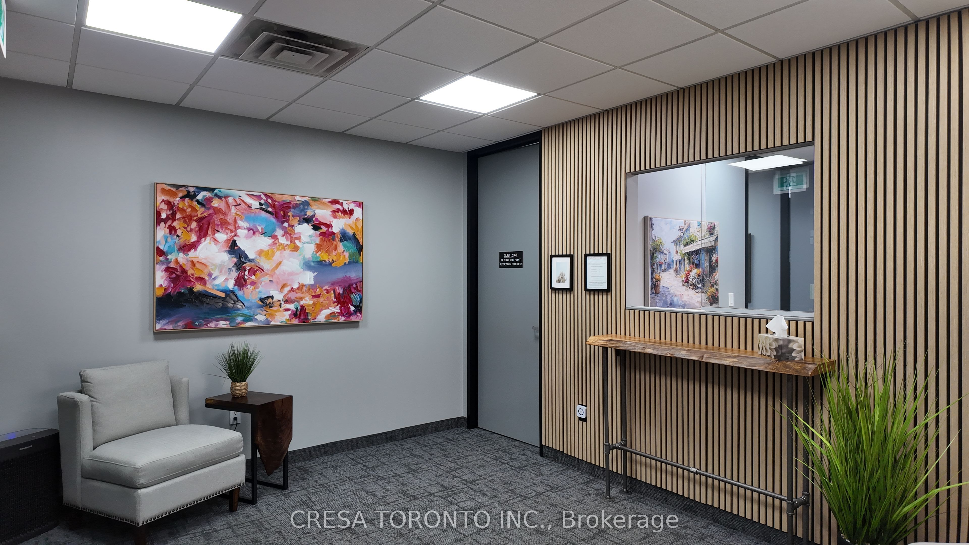 Additional image 2 of 1WEST-3190 Harvester Road, Burlington, ON, L7N 3T1