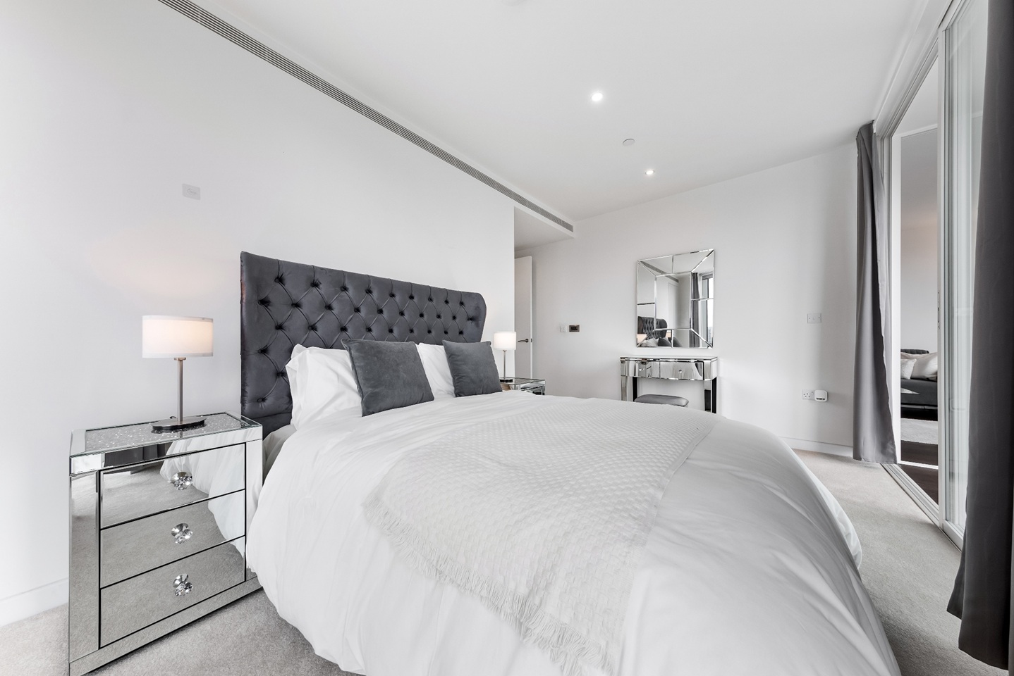 Additional image 16 of 2 Bed Flat, Wandsworth Road, SW8, N1 7GU