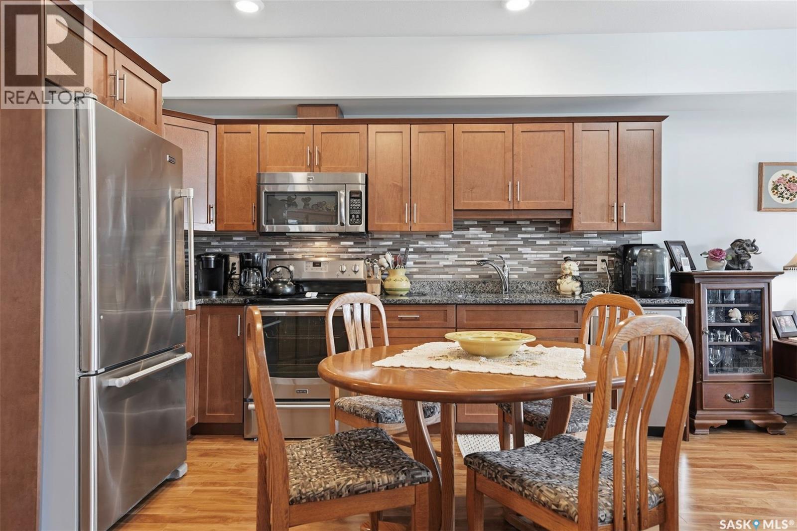 Additional image 6 of 205-412 Willowgrove Square, Saskatoon, SK, S7W0T2