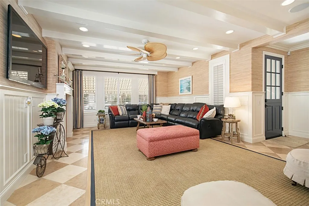 Additional image 53 of 208 E Balboa Boulevard, Newport Beach, CA 92661