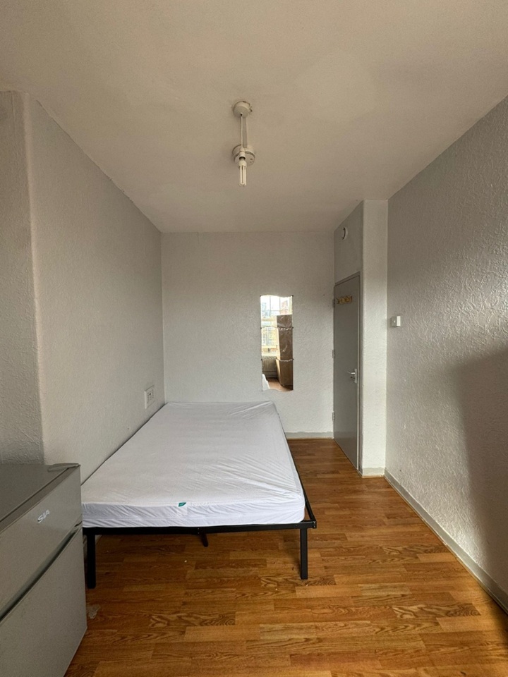 Room in a Shared Flat, Chicksand House, E1, E1 5LH