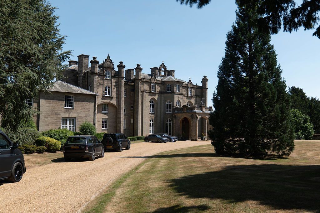 2 bed flat for saleThe Milton, Coleorton Hall, Nr Ashby-La-Zouch LE67