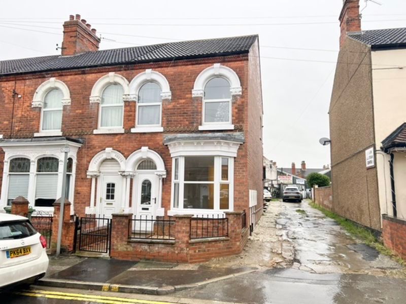 2 bed flat for saleSea View Street, Cleethorpes DN35 photo 2