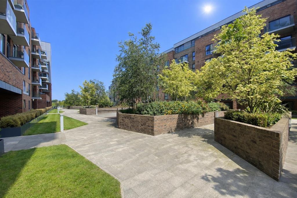 Additional image 14 of 2 bed flat for saleEast Station Road, Fletton Quays, Peterborough PE2