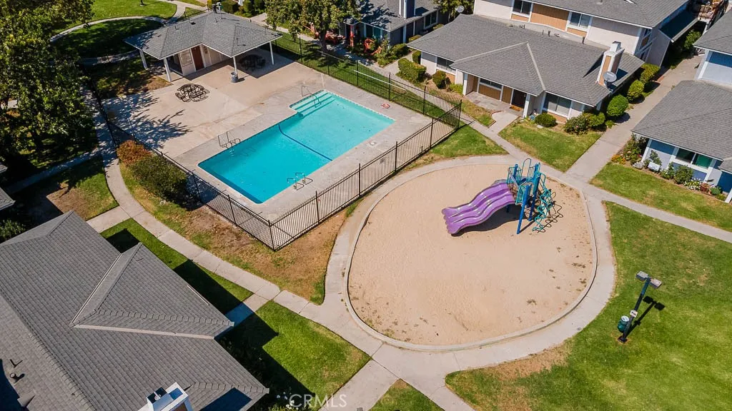 527 Spring Road Unit 19, Moorpark, CA 93021