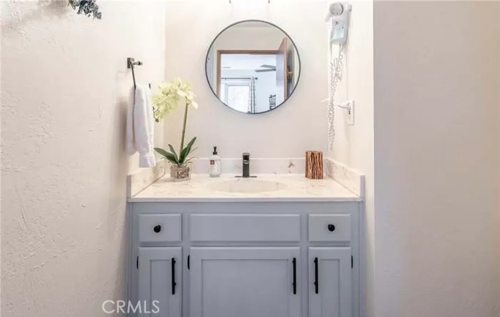 Additional image 7 of 27981 Rainbow Drive, Lake Arrowhead, CA 92352