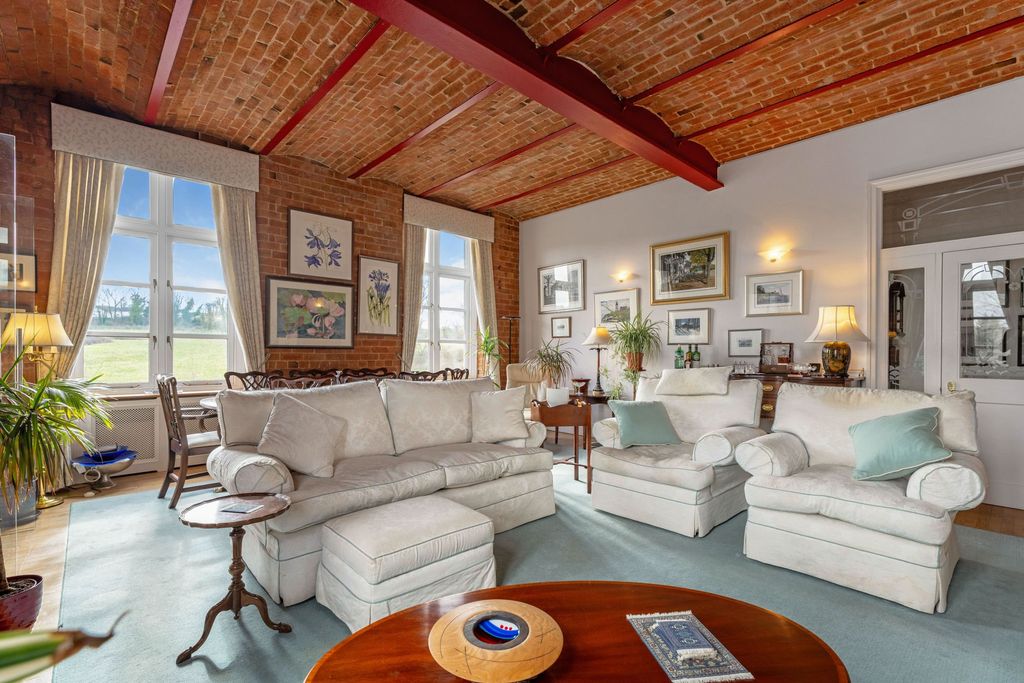 Additional image 2 of 2 bed flat for saleBliss Mill, Chipping Norton OX7