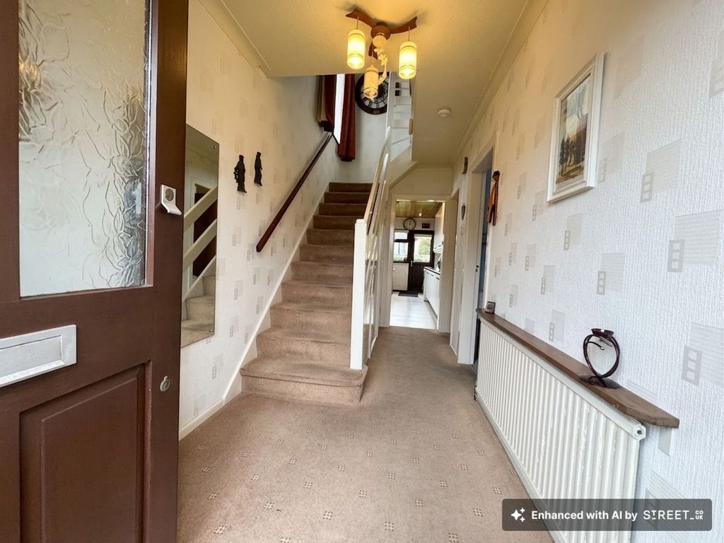 Additional image 3 of 3 bed flat for saleGlensharragh Gardens, Belfast BT6