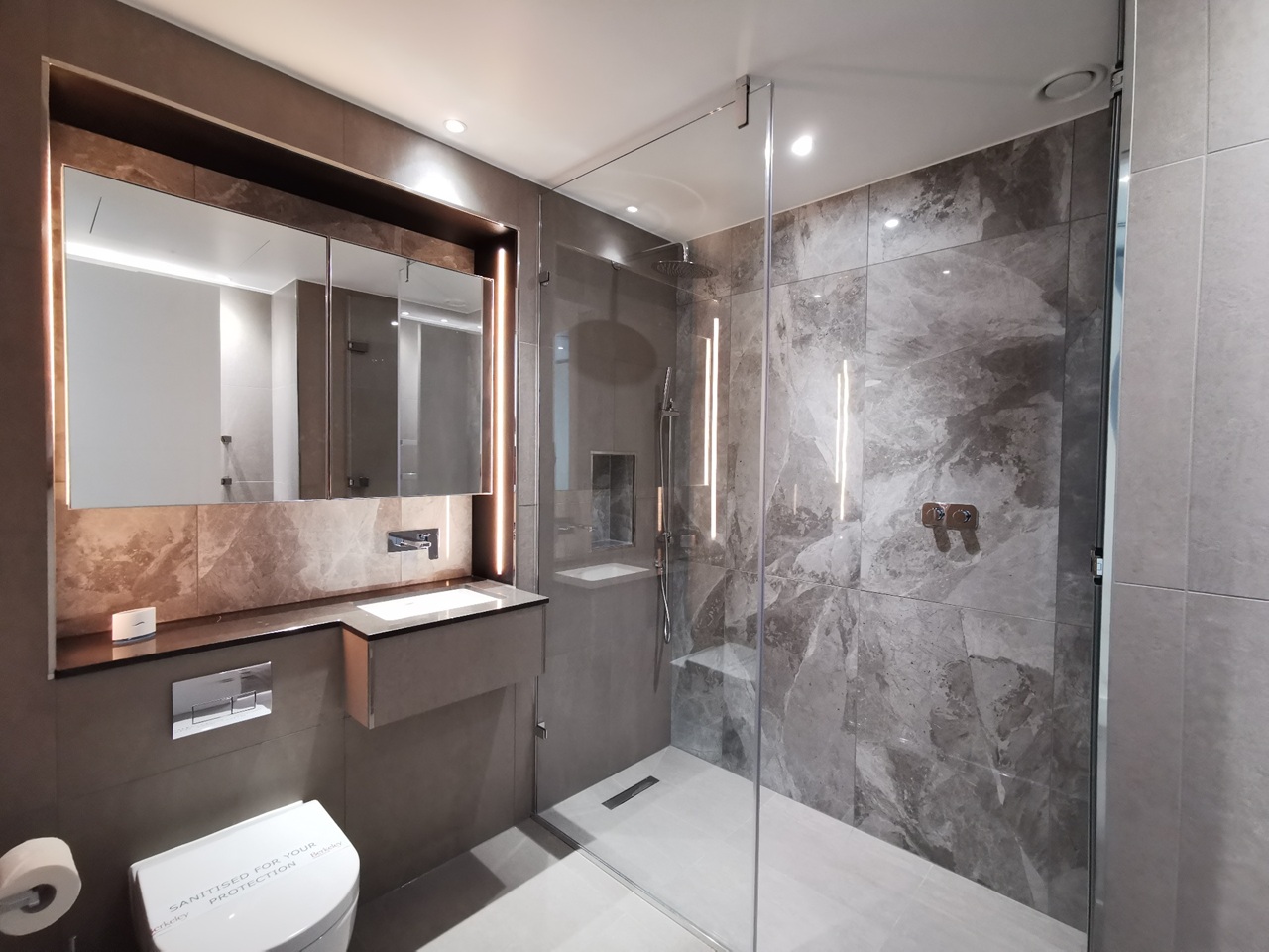 Additional image 5 of 2 Bed Flat, Carrara Tower, EC1V, N1 7GU