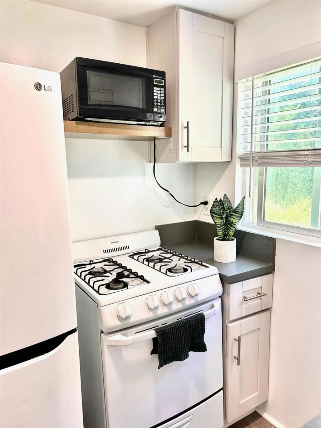 Additional image 8 of 3731 central Avenue, East San Diego, CA 92105