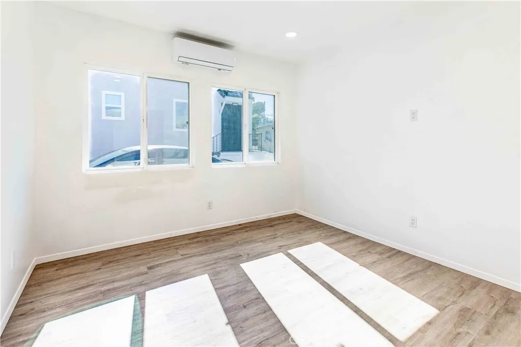 Additional image 14 of 10108 Fernglen Ave, Tujunga, CA 91042