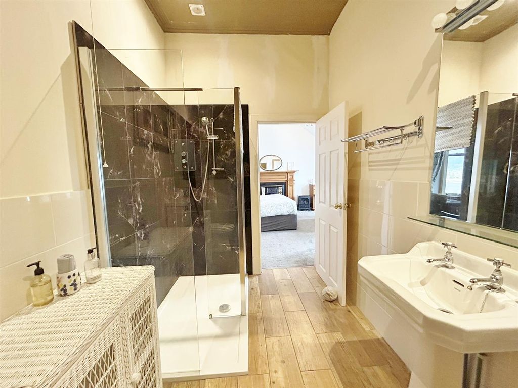 Additional image 11 of 7 bed hotel for saleHunters Guest House, Shore Road, Brodick KA27