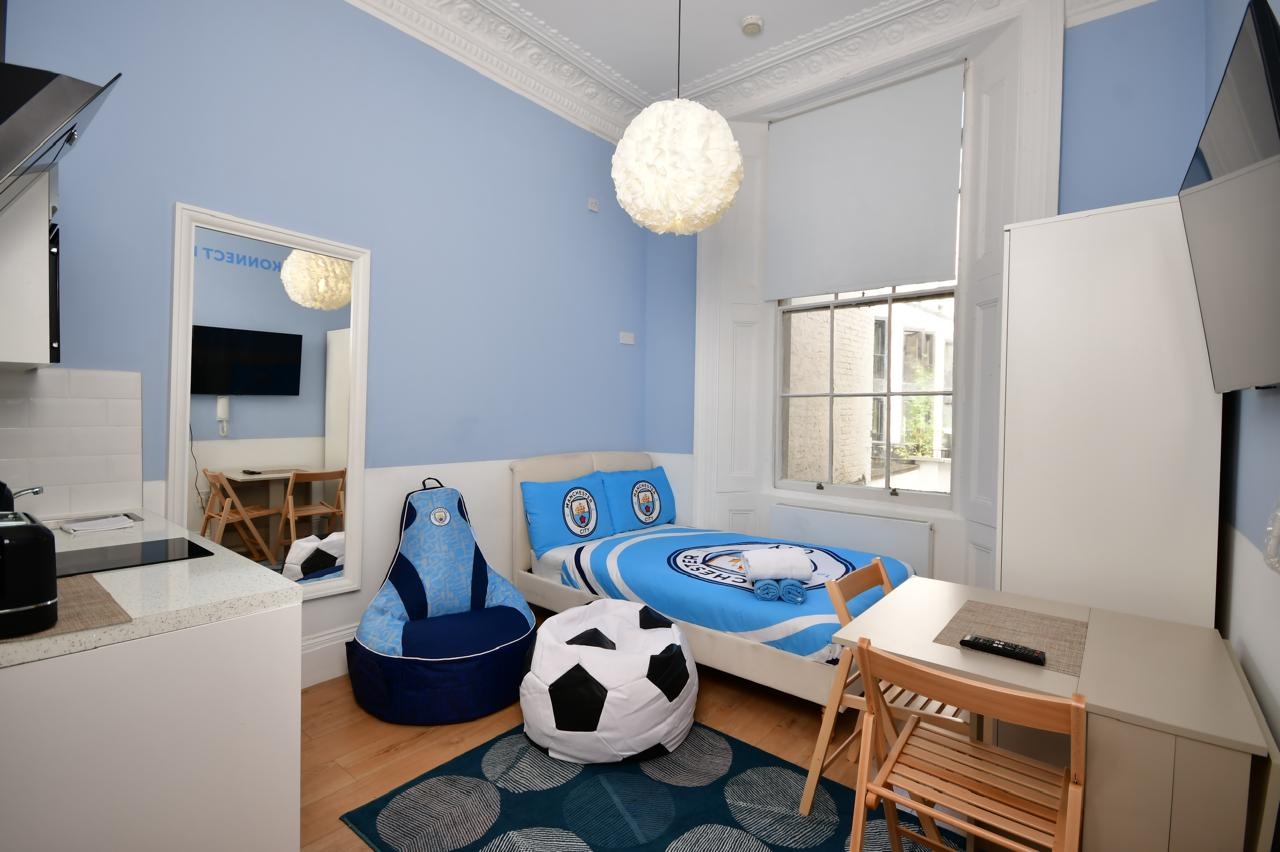 Studio Flat, Kensington Gardens Square, W2, N1 7GU