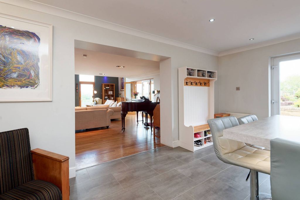 Additional image 8 of 6 bed semi-detached house for saleCoathill Steadings Stirling Road, Cumbernauld, Glasgow G67