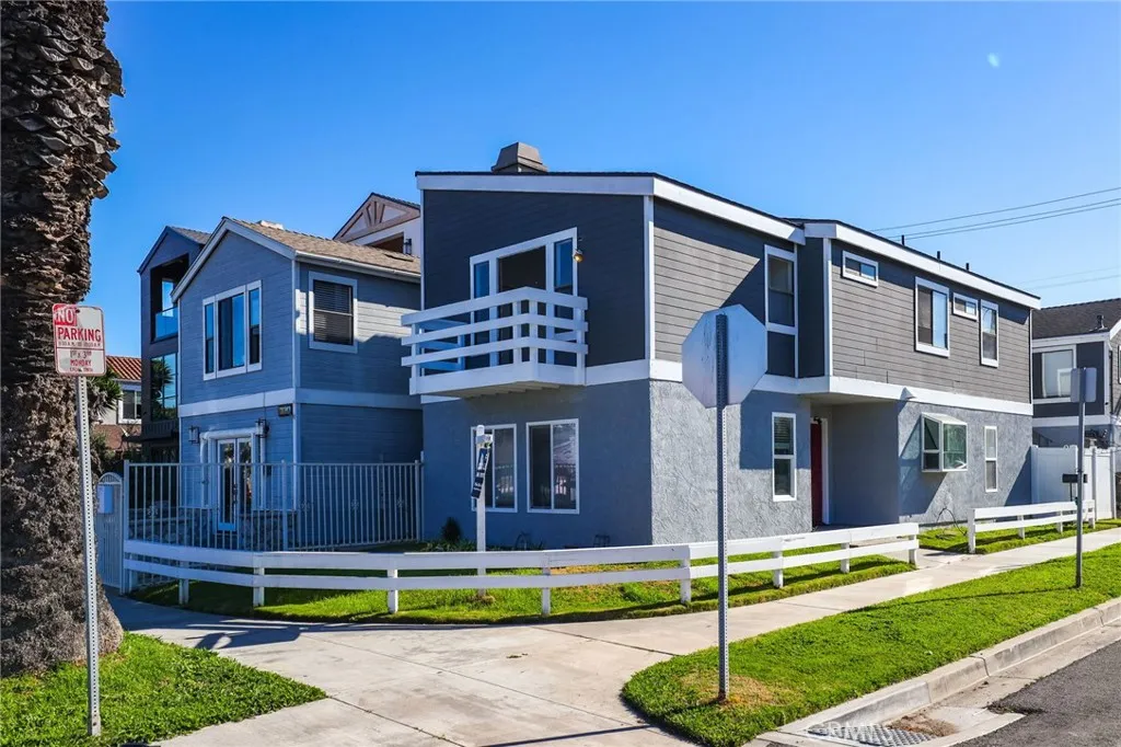 Additional image 2 of 502 12th St, Huntington Beach, CA 92648