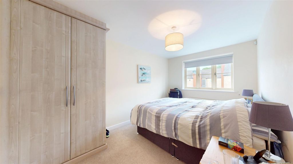 Additional image 7 of 2 bed flat for saleRiverside Place, Stamford, Lincolnshire PE9