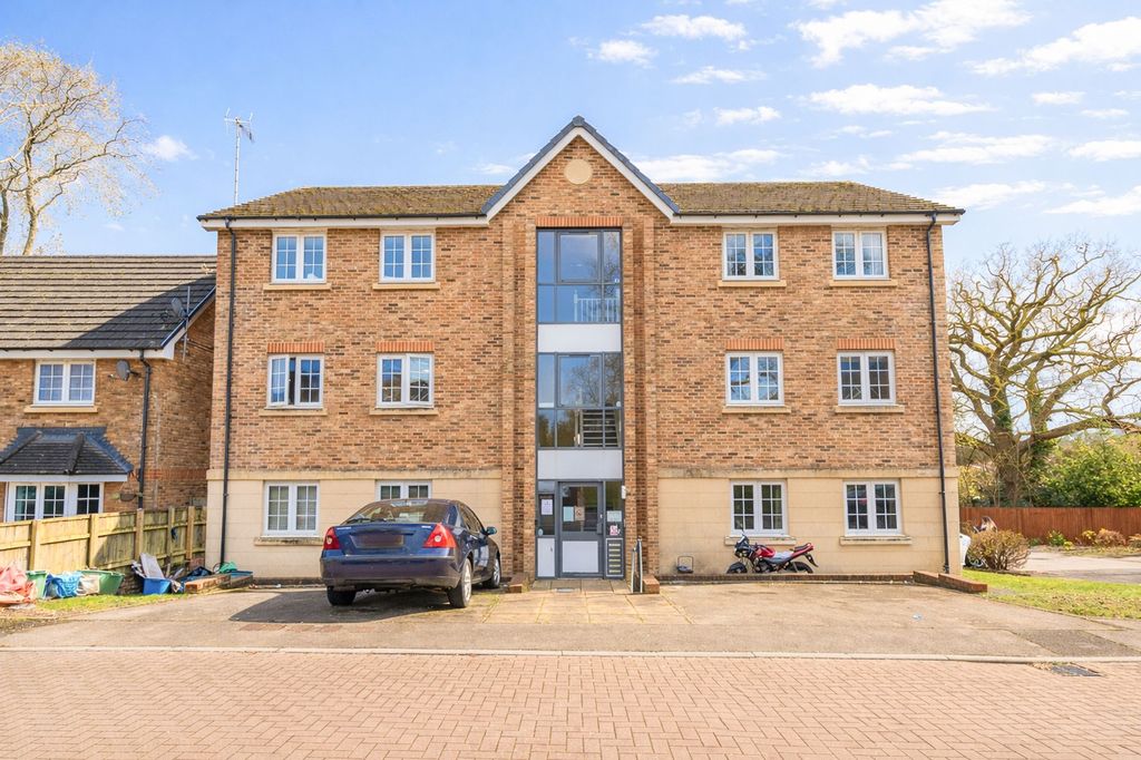 2 bed flat for saleWestfield Gardens, Newport NP20