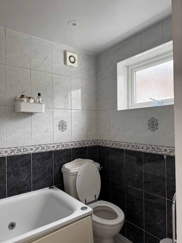 Additional image 6 of Room in a Shared Flat, Copenhagen Street, N1, N1 7GU