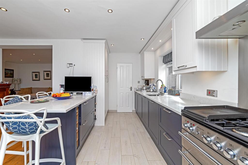 Additional image 12 of Pondfield Crescent, St. Albans