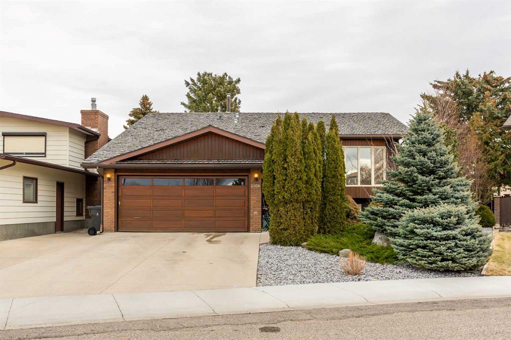 2208 27 Avenue S, Lethbridge, AB, T1K6K4