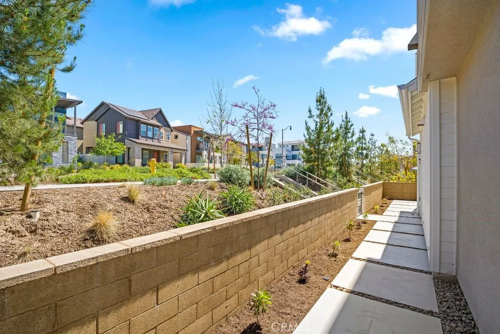 Additional image 4 of 430 Lobata, Irvine, CA 92618