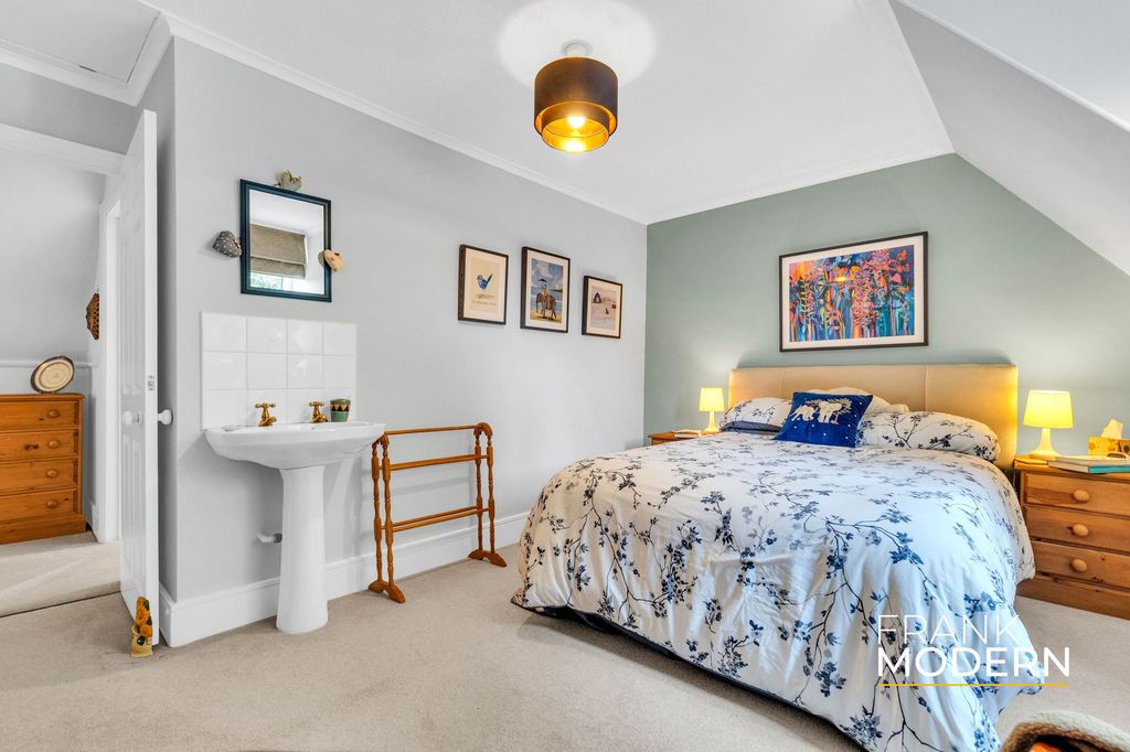 Additional image 37 of 5 bed semi-detached house for saleAbbey Place, Thorney PE6
