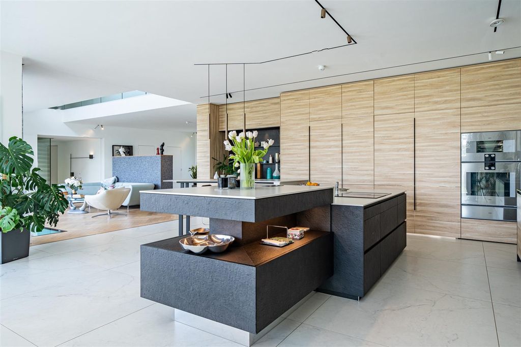 Additional image 9 of 5 bed detached house for saleCropwell Road, Radcliffe-On-Trent NG12
