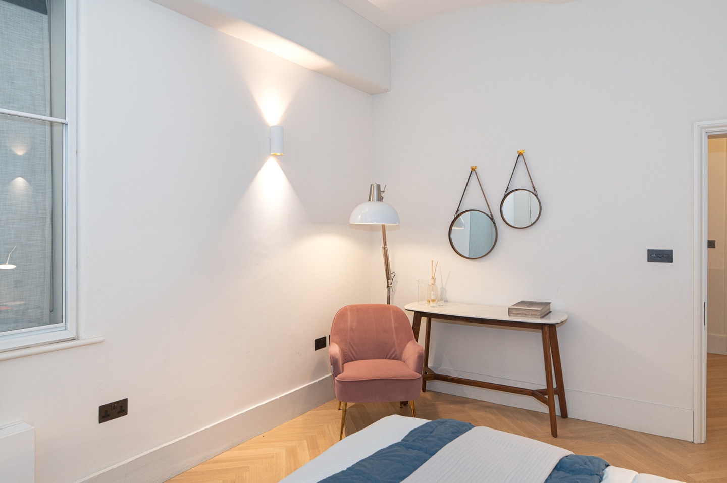 Additional image 17 of 1 Bed Flat, Kensington Gore, SW7, N1 7GU