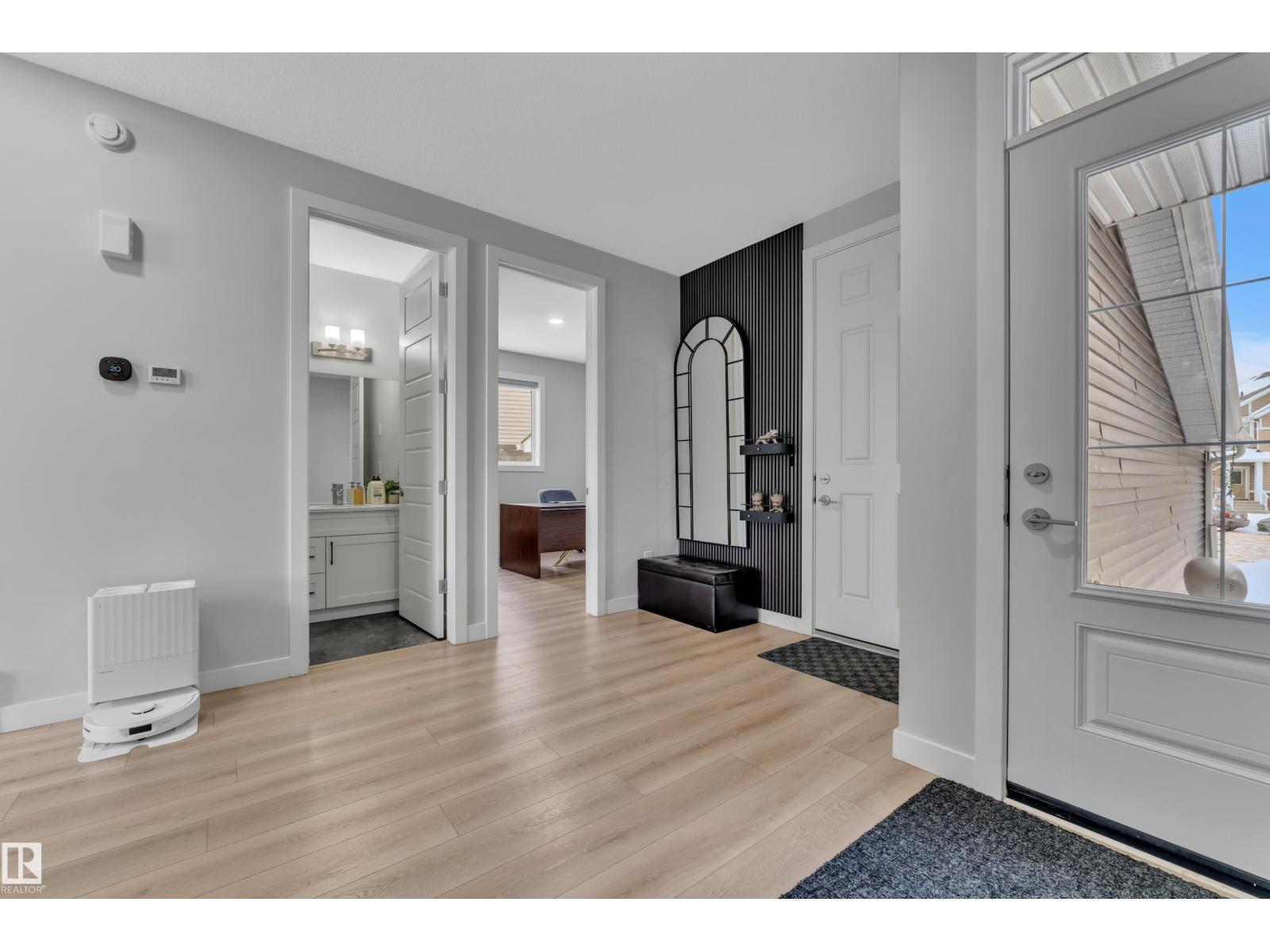 Additional image 5 of 3003 4 Street NW, Edmonton, AB, T6T2V6