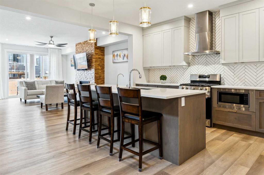 Additional image 5 of 411 Rowley Way NW, Calgary, AB, T3L 0G5