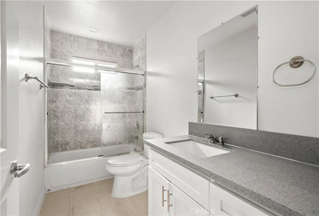 Additional image 12 of 4818 Saturn St, Los Angeles, CA 90019