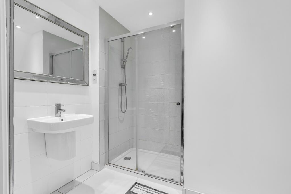 Additional image 22 of Victoria Close, Welwyn Garden City, Hertfordshire, AL7