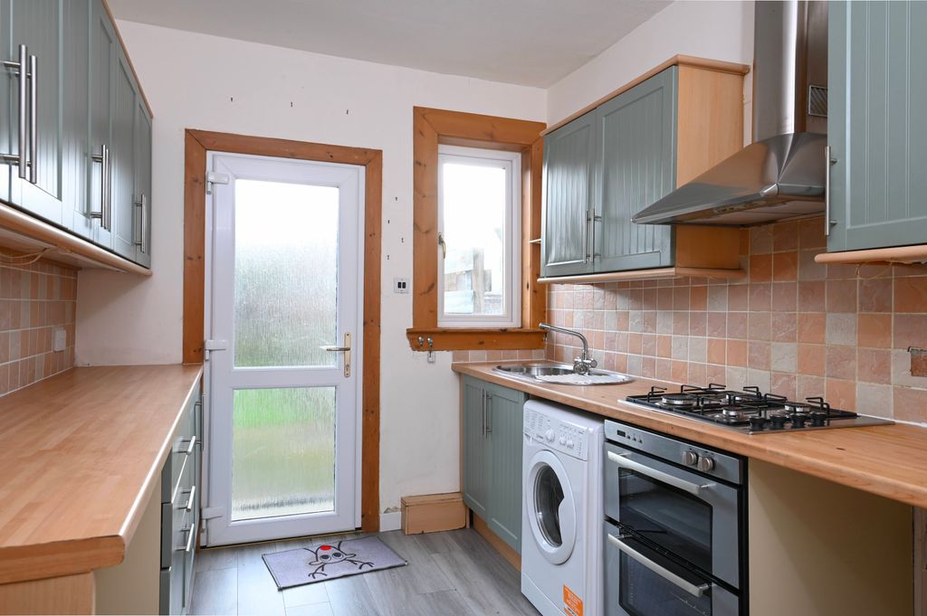 Additional image 4 of 4 bed flat for saleDobbie's Road, Bonnyrigg EH19