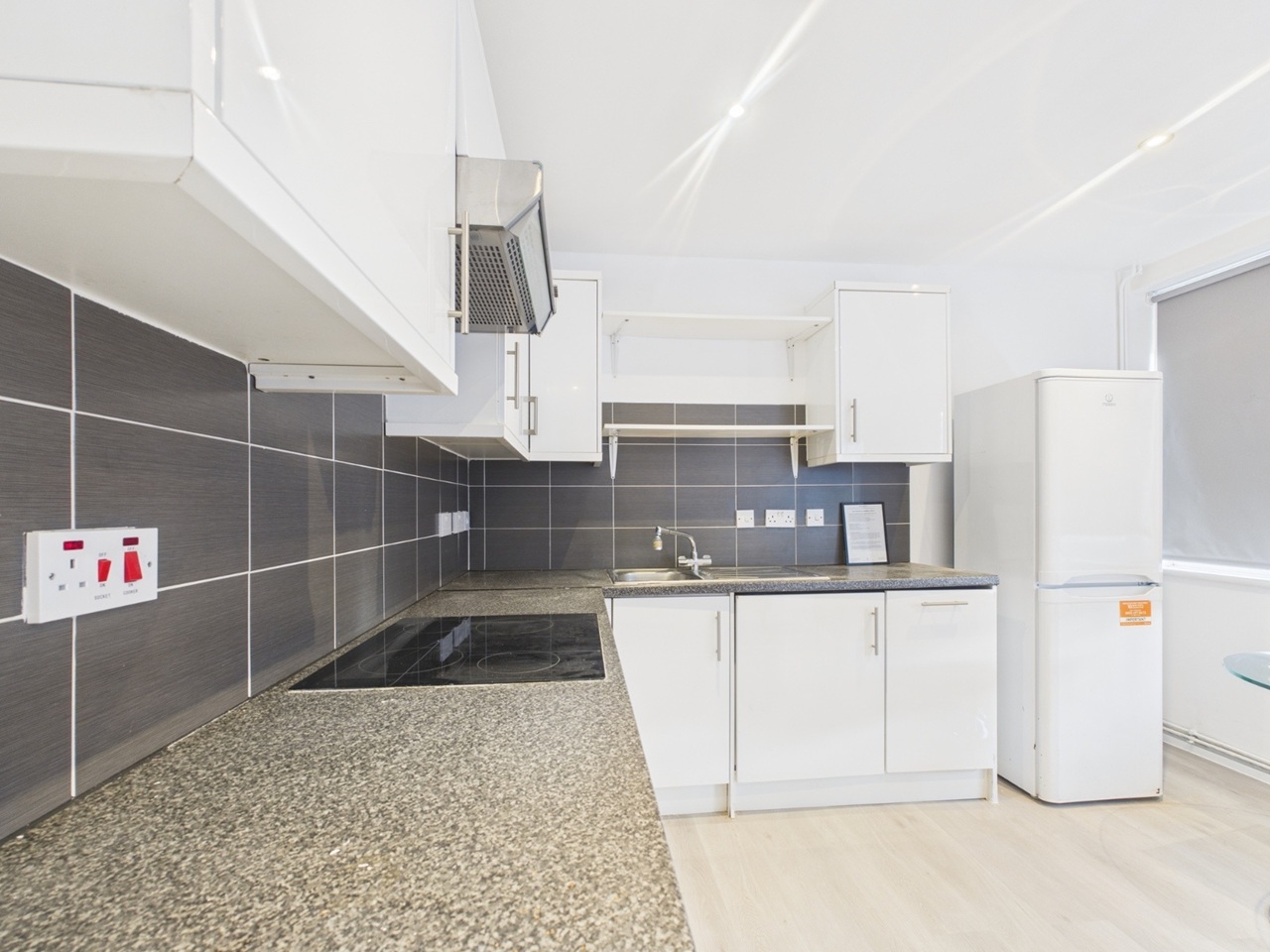 Additional image 2 of 4 Bed Maisonette, Dovet Court, SW8, N1 7GU