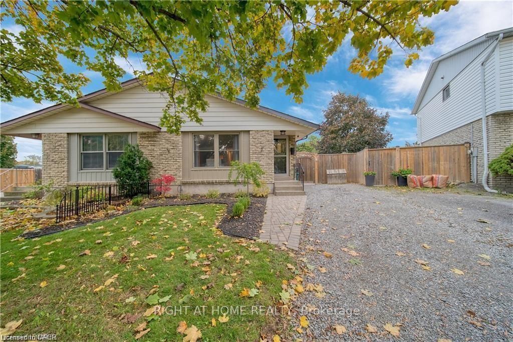 6 Bardadyn Court, St. Catharines, ON, L2N 6R2