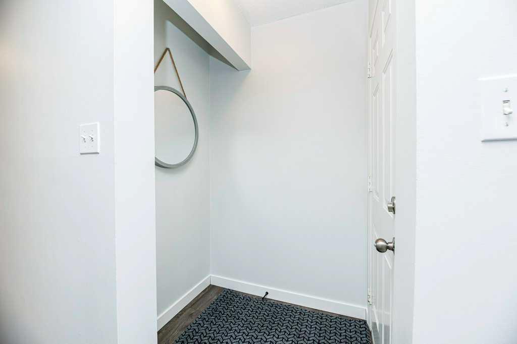 Additional image 2 of 16-7 Stanton Street, Red Deer, AB, T4N 0B9