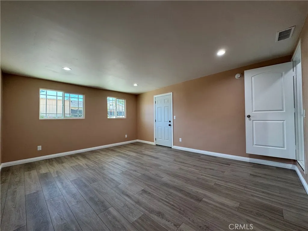 Additional image 26 of 7611 Bloomington Avenue, Burbank, CA 91504