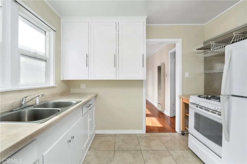 Additional image 33 of 225 30th Place, Hermosa Beach, CA 90254