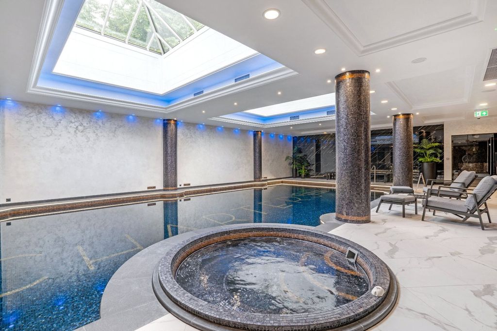 Additional image 19 of 2 bed flat for saleCharters Garden House, Charters Road, Sunningdale, Berkshire SL5