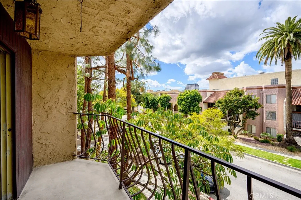 Additional image 46 of 330 N Jackson Street Unit 208, Glendale, CA 91206