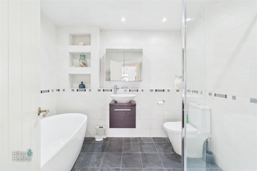 Additional image 20 of 9 bed farmhouse for salePine Garth Farm, Carry Lane, Colne BB8