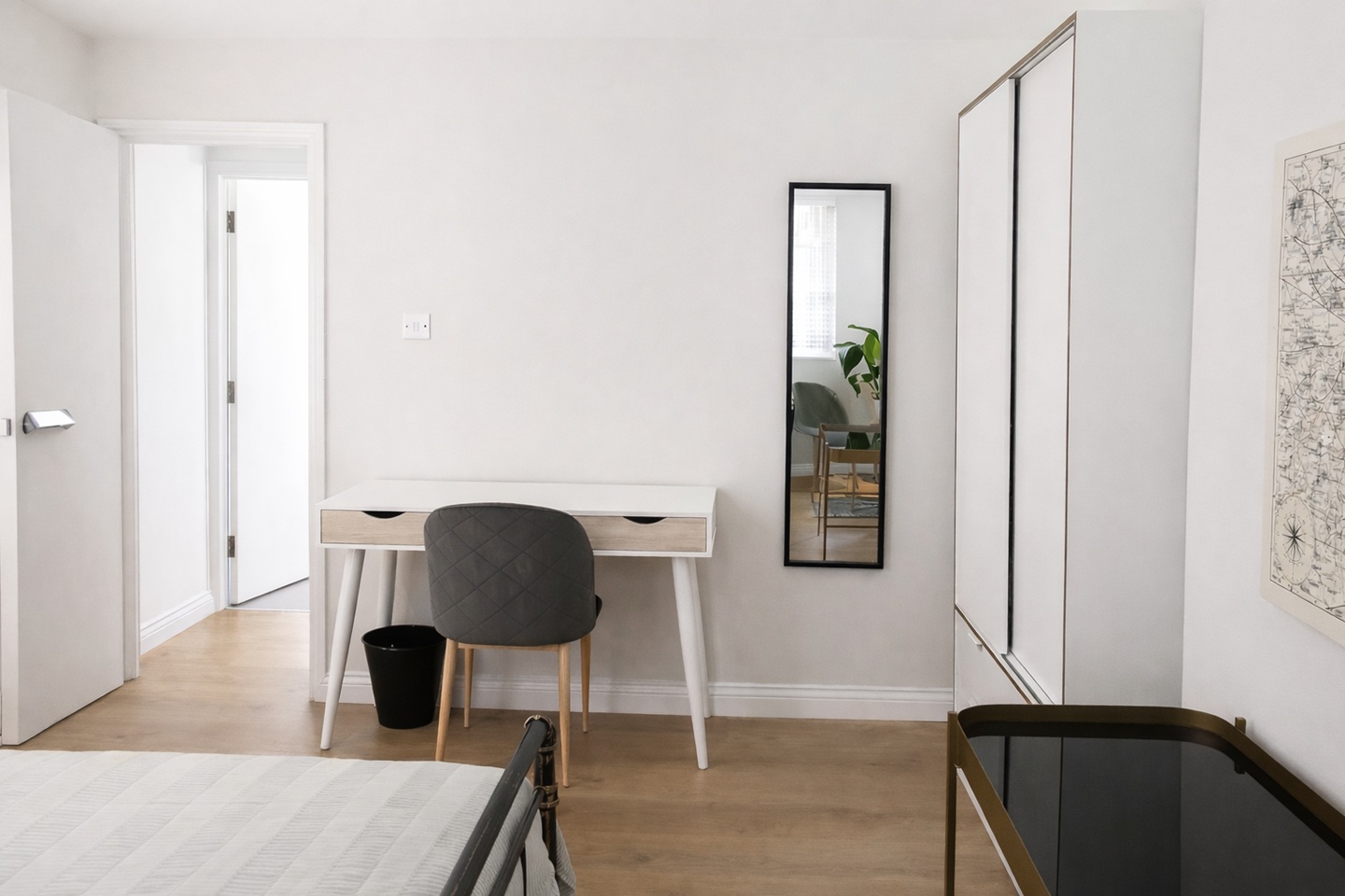 Additional image 2 of Room in a Shared Flat, Molesey House, E2, N1 7GU